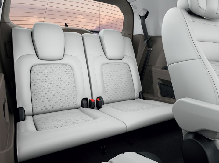 Tata Safari