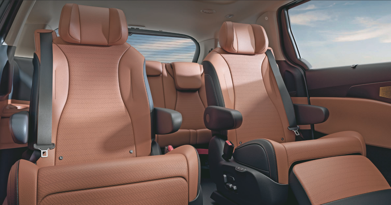 Kia Carnival Limousine Plus